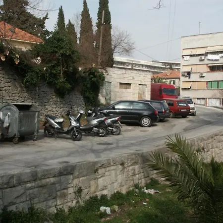 Apartment With Parking Space - 2196 *